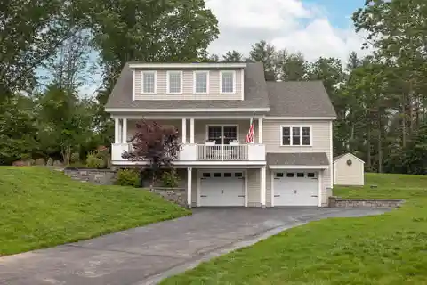 Lovely Newer Home