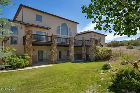 Rare Estate with Unmatched Versatility