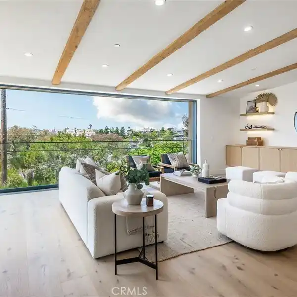 BRAND-NEW MODERN COASTAL RETREAT