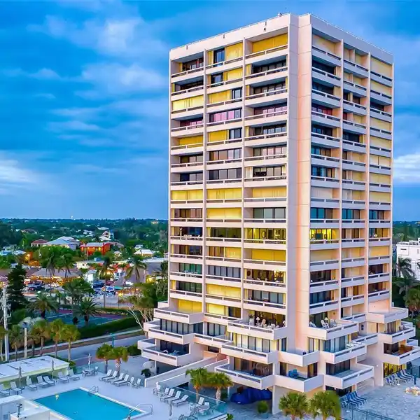 SUNRISE TO SUNSET GULF & BEACH VIEWS IN LUXURY BEACH RESIDENCE