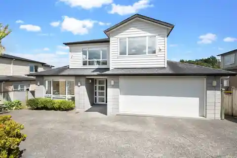 Spacious Designer Home Ideal for Families