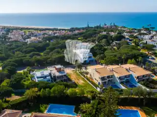 Build a New Home in the Heart of the Golden Triangle