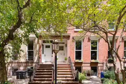 An Opportunity for a Breathtaking Estate in Chelsea's Historical District