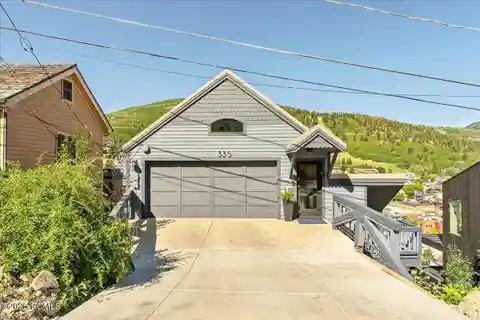 Charm and Comfort with Breathtaking Views