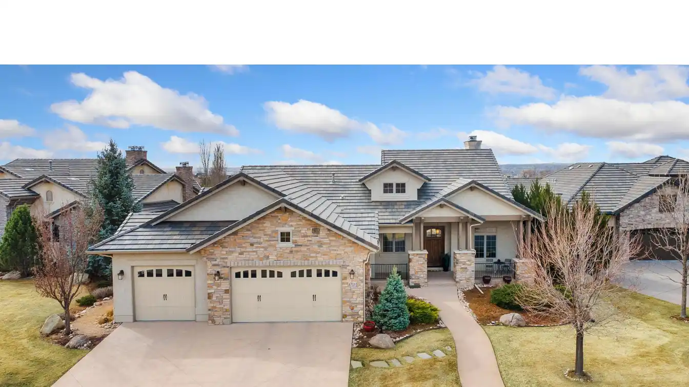 Beautiful Custom Home in Harmony Club