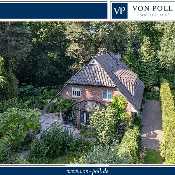 UNIQUE ARCHITECT-DESIGNED HOME