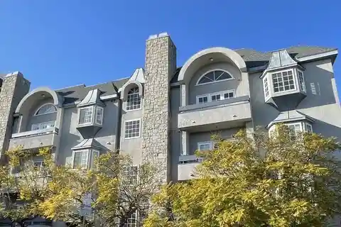 Fabulous Remodeled Westwood Townhome