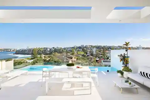 A World-Class Statement in Designer Luxury Living and Spectacular Entertaining
