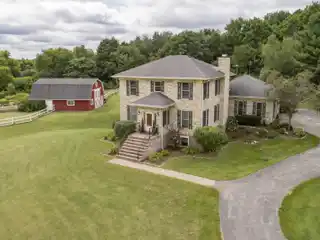 Beautiful Hobby Farm on Nearly Seven Acres