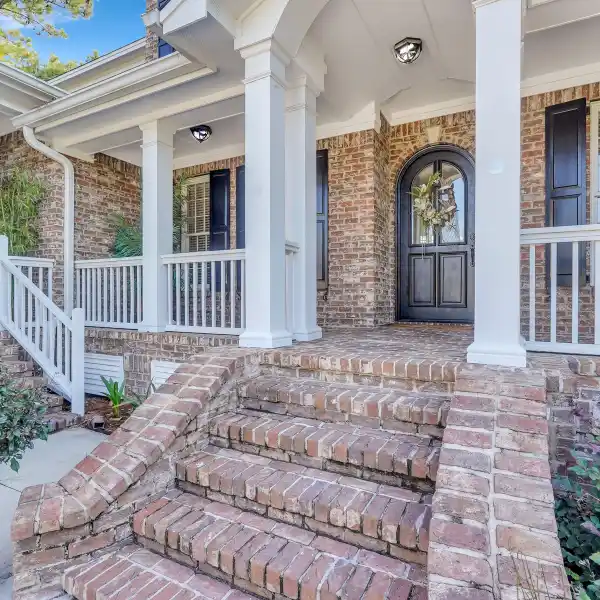 EXCEPTIONAL ALL-BRICK CUSTOM HOME IN WESTBROOK AT SAVANNAH QUARTERS