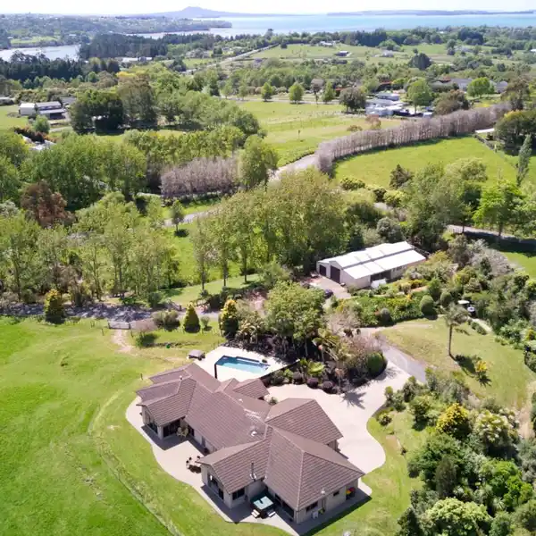 25 ACRES OF LUXURY ON THE CLIFTON PENINSULA