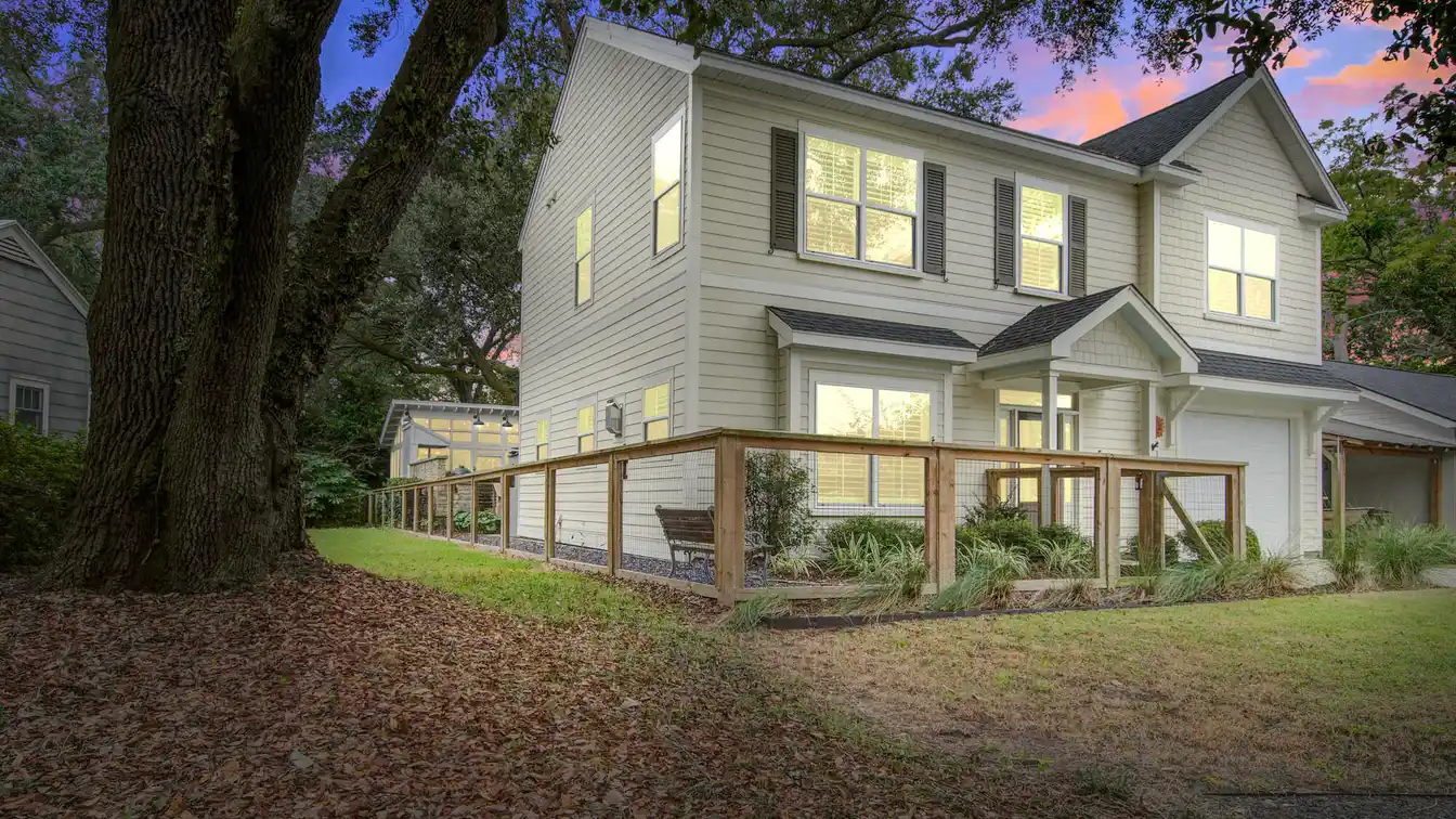Rare Gem in Riverland Terrace