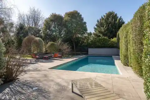 Beautiful Setting with Pool