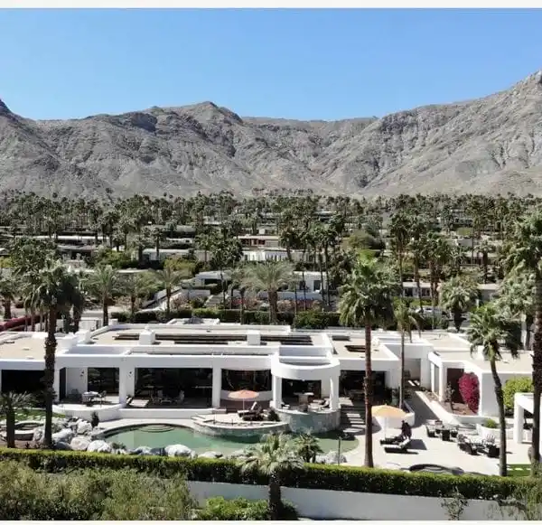 EXTRAORDINARY ESTATE IN PRESTIGIOUS THUNDERBIRD HEIGHTS