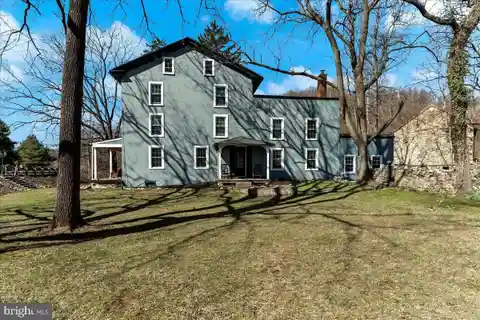 Exceptional 11-Acre Estate