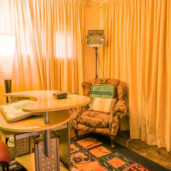 VERSATILE PROPERTY - CONFERENCE VENUE OR AMAZING HOME