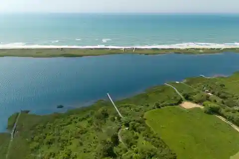 Waterfront Retreat with Panoramic Views and Private Beach