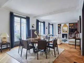 Bright Corner Apartment