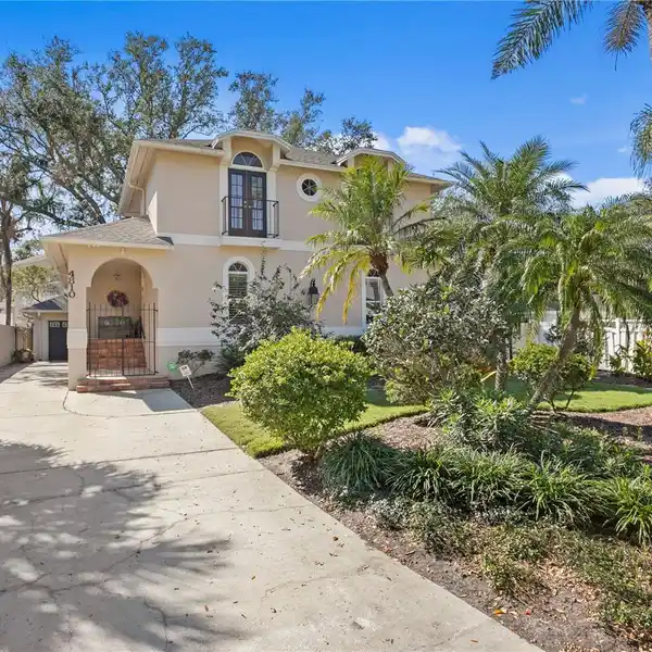 STUNNING THREE-BEDROOM HOME