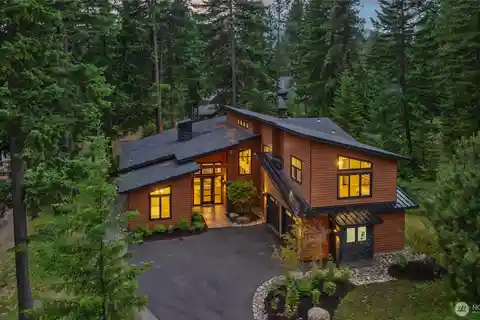 The Pinnacle of Mountain Luxury