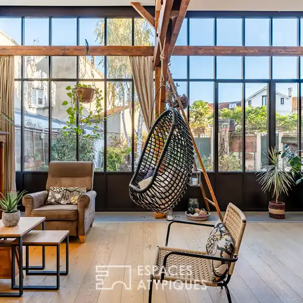 RARE PROPERTY COMBINING CLASSIC AND CONTEMPORARY