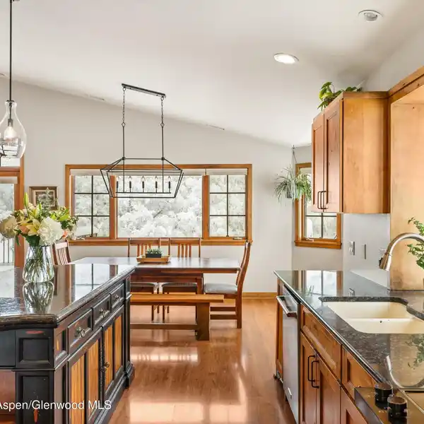 REMARKABLE RESIDENCE IN A TRANQUIL CUL-DE-SAC