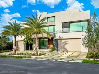 Stunning Modern Luxury Estate Home