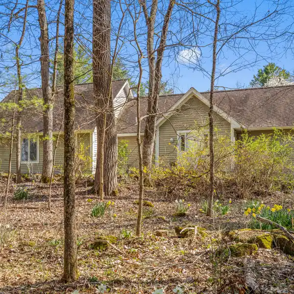 PEACEFUL 9.76-ACRE PROPERTY