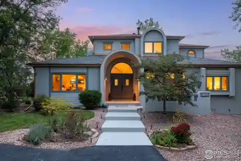 Private Oasis with Expansive Yard, Gardens, and Outdoor Entertaining