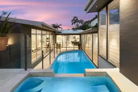 Opulent Palm Springs-inspired Elegance