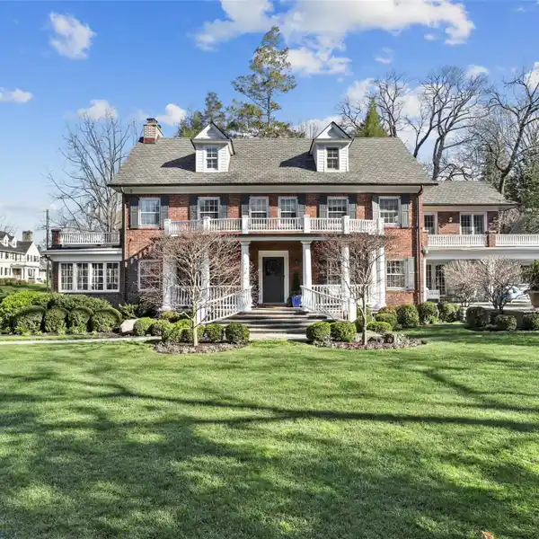 DISTINGUISHED GEORGIAN REVIVAL HOME