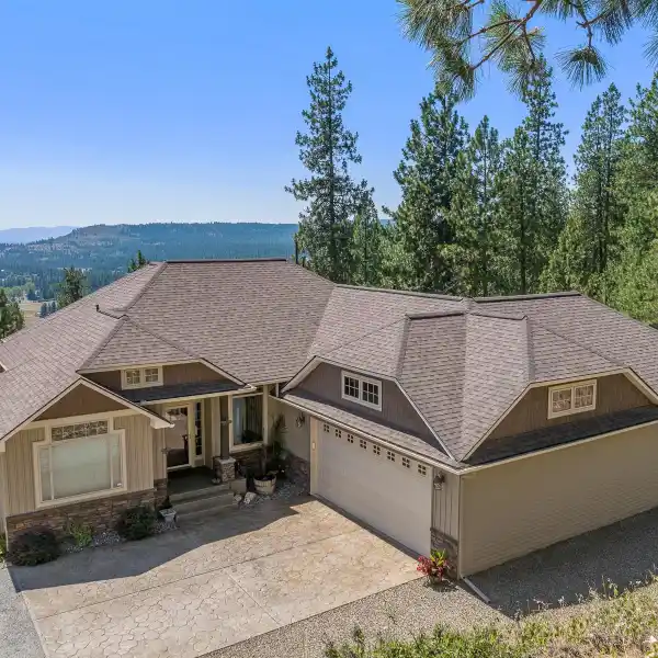 BEAUTIFULLY MAINTAINED HOME IN A GATED COMMUNITY