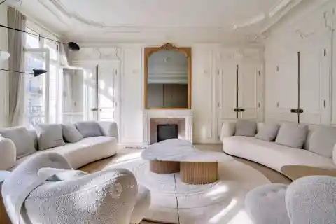 Beautifully Renovated Three Bedroom Apartment