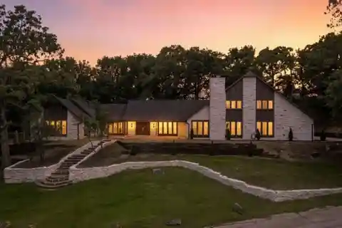 Luxury Home in Timbercrest