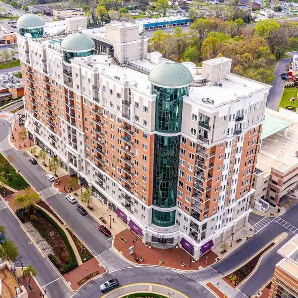EXQUISITE PENTHOUSE WITH BREATHTAKING VIEWS