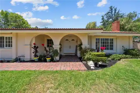 Charming Single-story Gem with Spacious Backyard