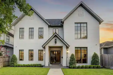 French Modern Farmhouse in the Heights