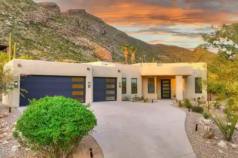 Immaculate Contemporary in Coveted Coronado Foothills Estates