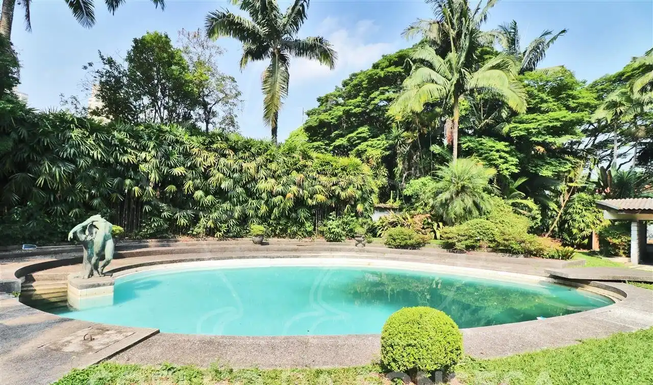 Spectacular Property in Jardim América