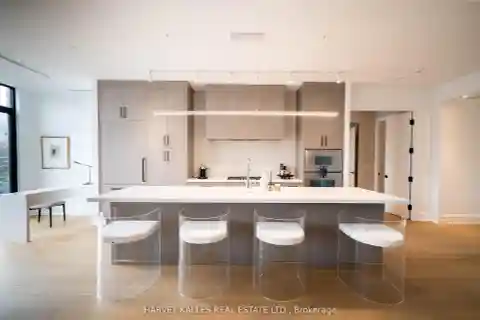 Gorgeous Home in the Rhodes Residences