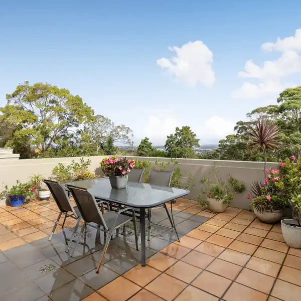 LOW-MAINTENANCE LIVING IN BELLEVUE GARDENS