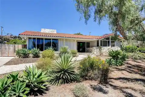 Mid-Century Modern Oasis in the Heart of Lunada Bay