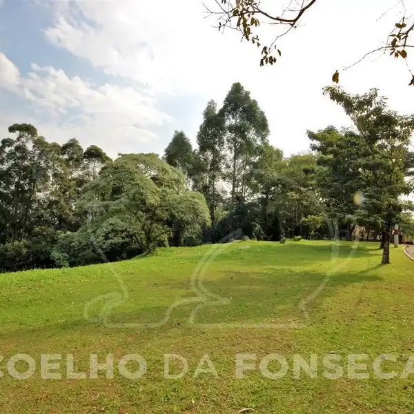 EXCELLENT CONDOMINIUM