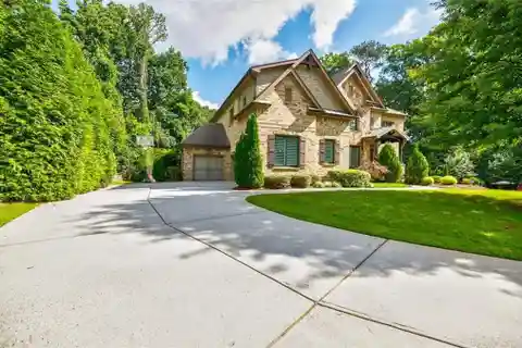 Elegant Cul-De-Sac Home with Entertainer’s Terrace Level