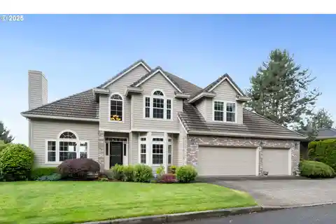 Tasteful Traditional Home in Forest Heights