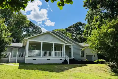 Versatile Updated Residence in Desirable Fearrington Village