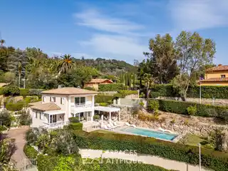 Gorgeous Villa in a Privileged Setting
