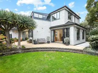 Outstanding Find in Prized Location