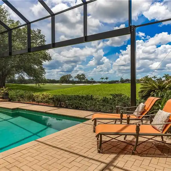 EXQUISITE ESTATE HOME IN PRESTIGIOUS TERRACINA