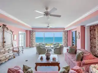 Luxurious and Charming Beach Condominium